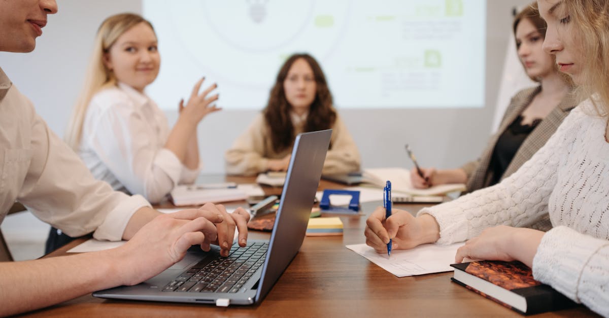 大量出售电话卡:短信营销如何开展金融产品营销